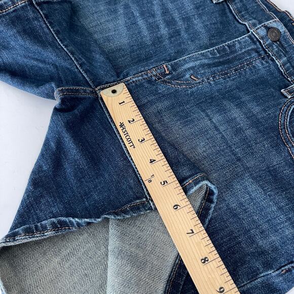 Levi's Relaxed Fit Denim Jean Shorts Women's Size 32 Medium Blue Wash Stretchy - Picture 6 of 8